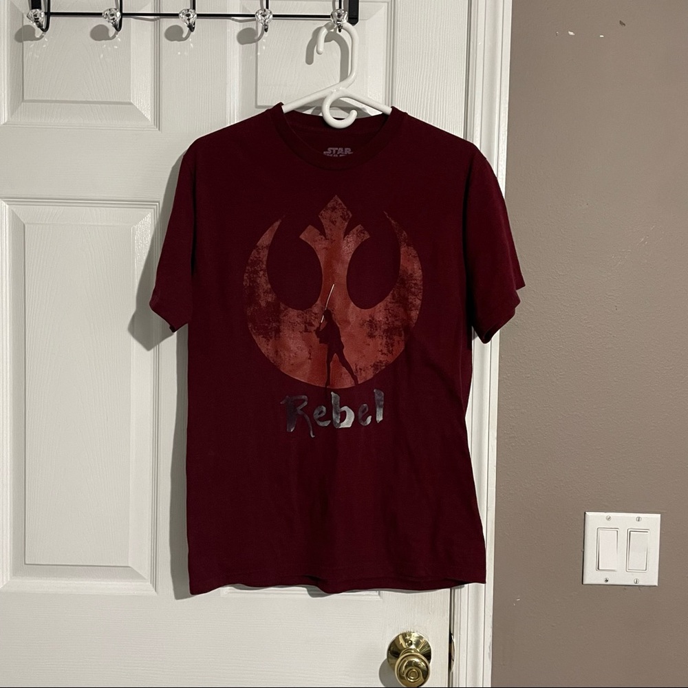 Star Wars Mens Luke Skywalker Rebel Maroon Shirt Size Men’s Medium Short Sleeve